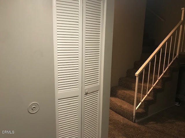 374 East Bard Road Oxnard, CA 93033 - Photo 3 of 15 Entry