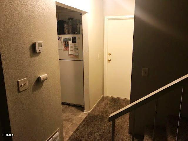 374 East Bard Road Oxnard, CA 93033 - Photo 5 of 15 Kitchen area