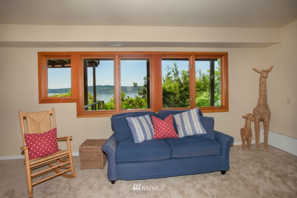 13419 Burma Road Southwest Vashon, WA 98070 - Photo 14 of 24