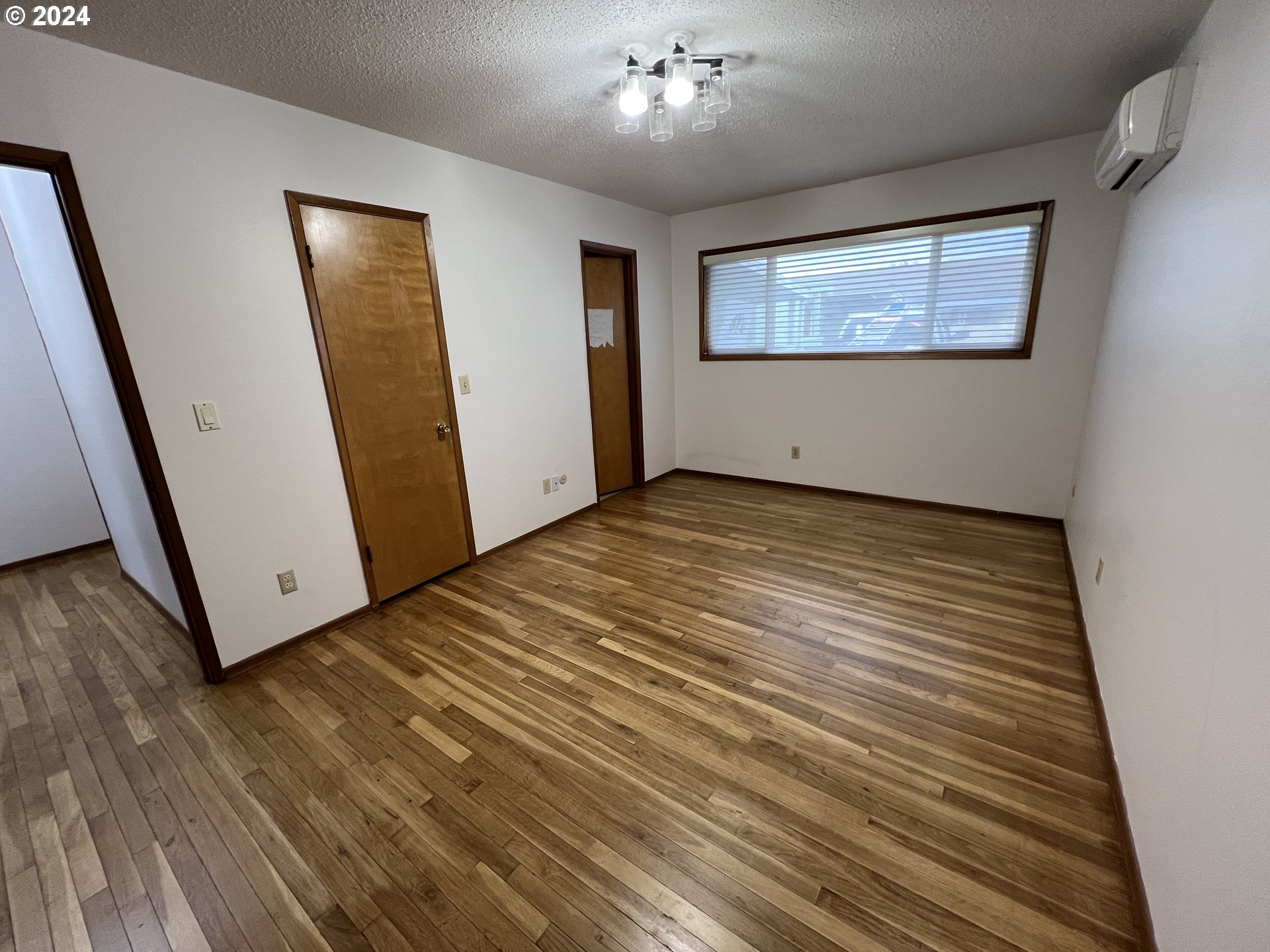 12410 Southeast Main Street Portland, OR 97233 - Photo 13 of 30 Bedroom, Primary