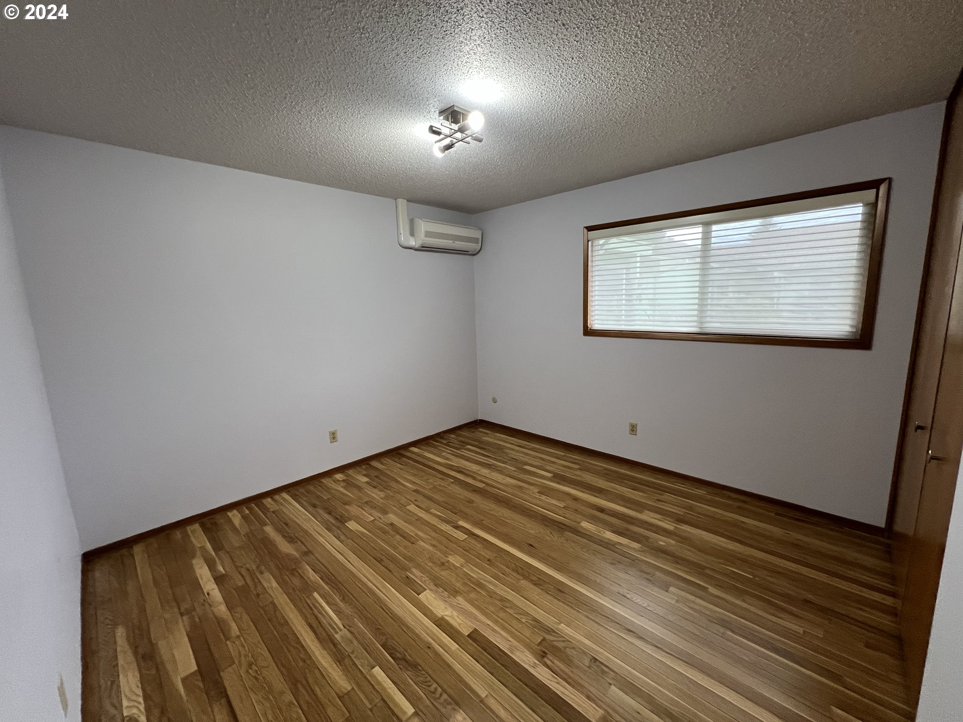 12410 Southeast Main Street Portland, OR 97233 - Photo 22 of 30