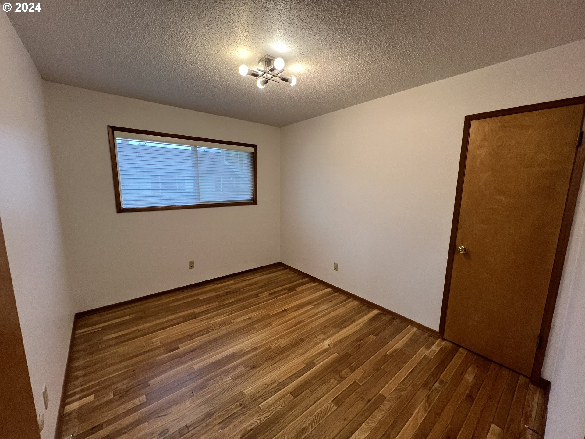 12410 Southeast Main Street Portland, OR 97233 - Photo 23 of 30 Bedroom