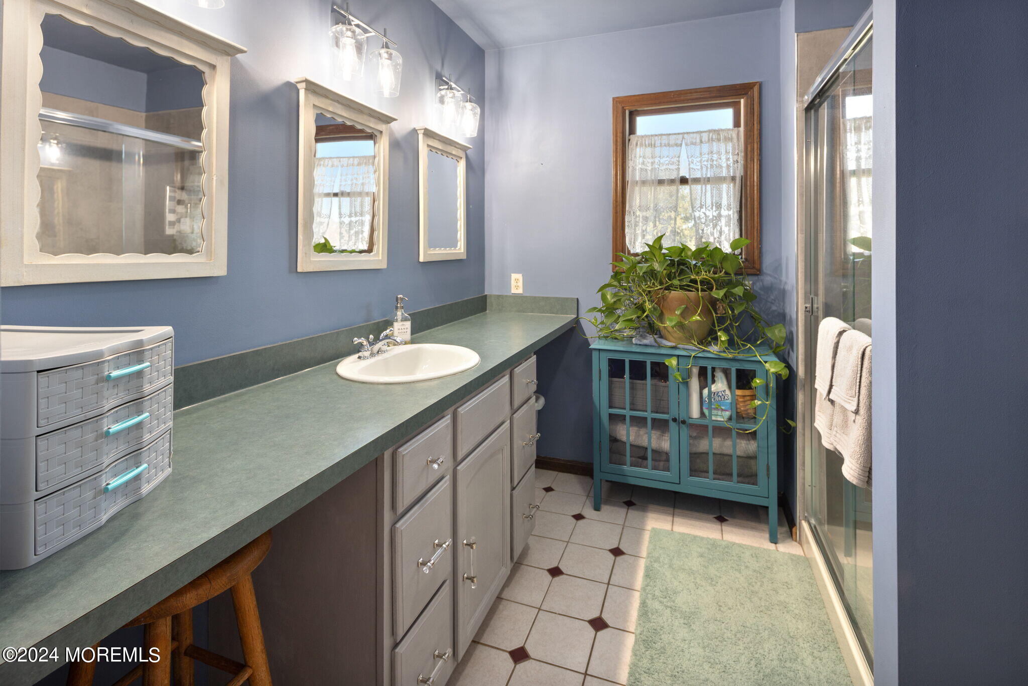 149 Iron Ore Road Manalapan, NJ 07726 - Photo 27 of 35 2nd Level Bathroom