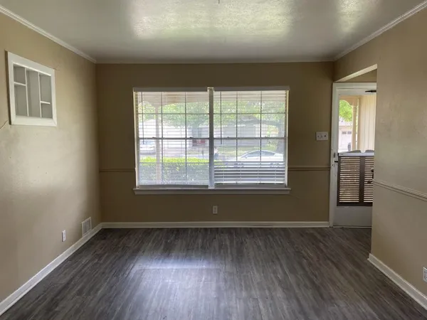 $1,750 | 2310 Gilbert Circle, Arlington, TX 76010