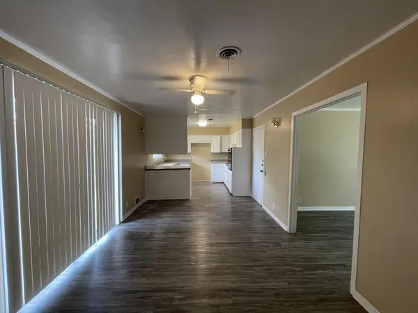 $1,750 | 2310 Gilbert Circle, Arlington, TX 76010