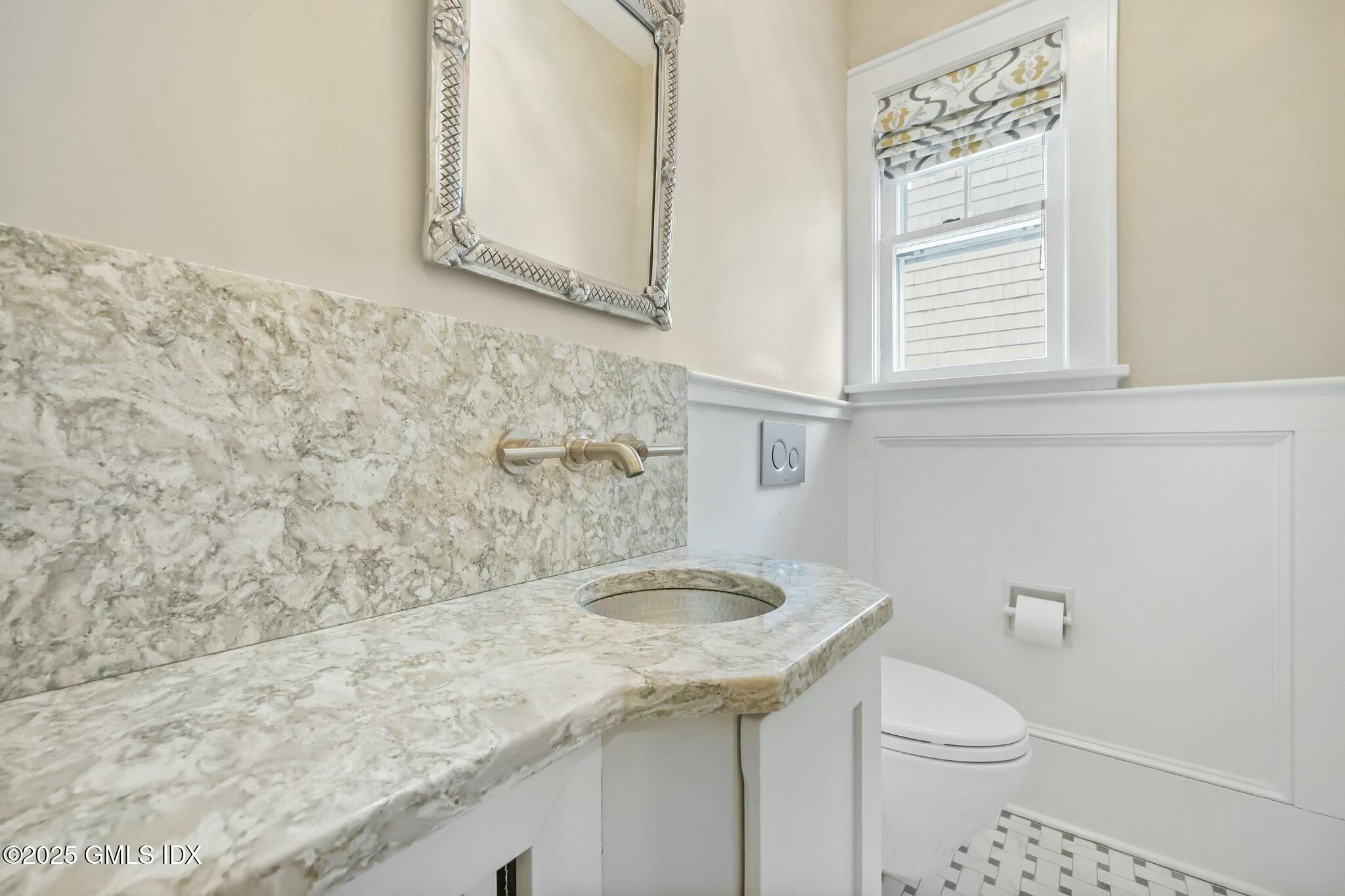 892 Stratfield Road Fairfield, CT 06825 - Photo 14 of 42 Half Bathroom