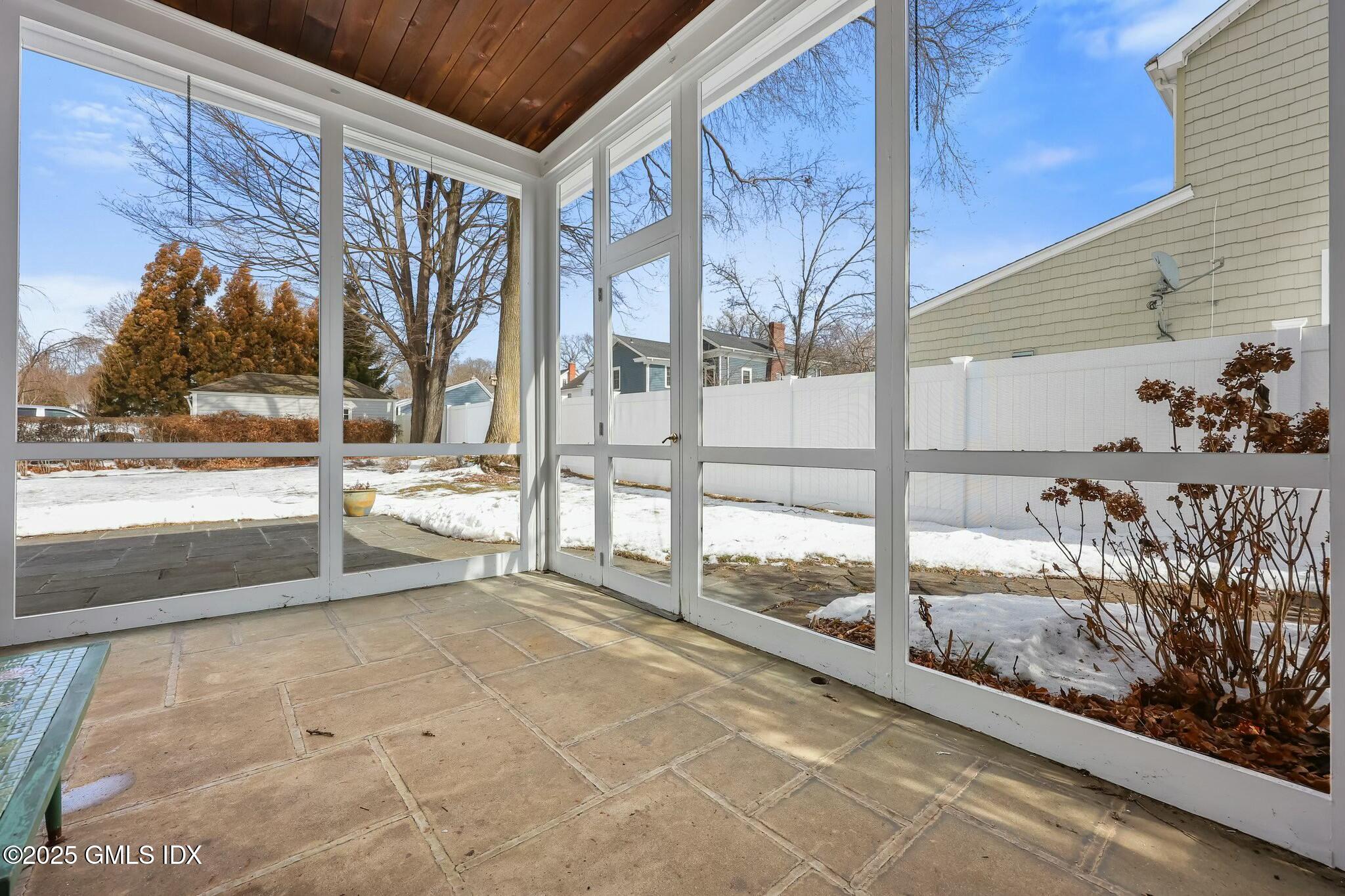 892 Stratfield Road Fairfield, CT 06825 - Photo 33 of 42 Screened Porch