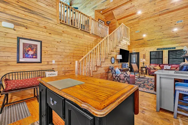 $549,950 | 109 Berties Bottom Lane, New Castle, VA 24127
