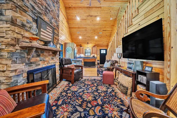 $549,950 | 109 Berties Bottom Lane, New Castle, VA 24127