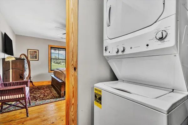 $549,950 | 109 Berties Bottom Lane, New Castle, VA 24127