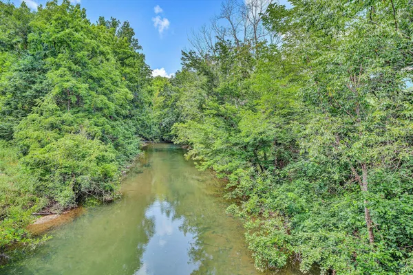 $549,950 | 109 Berties Bottom Lane, New Castle, VA 24127