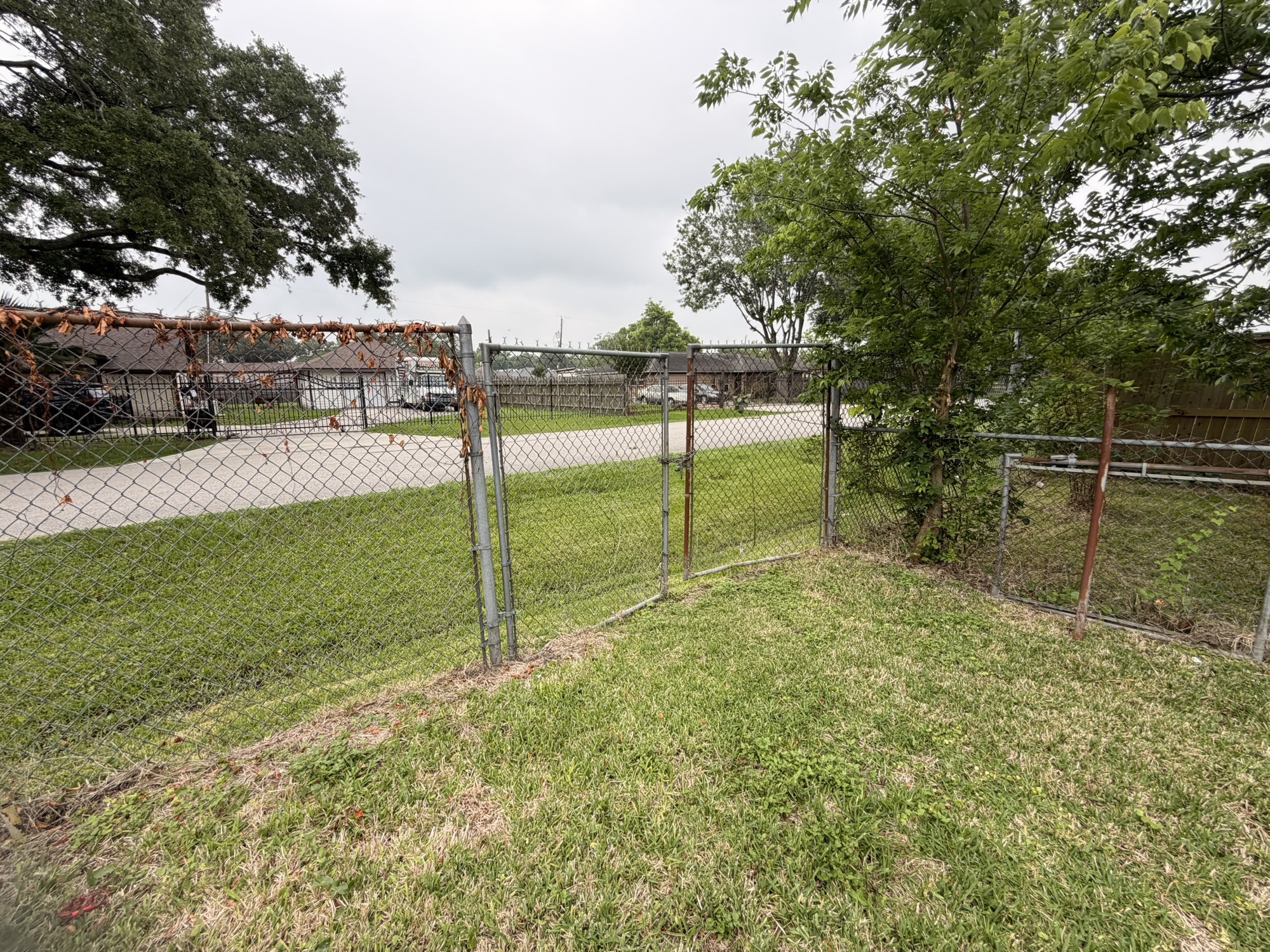 222 East John Alber Road Houston, TX 77037 - Photo 19 of 21