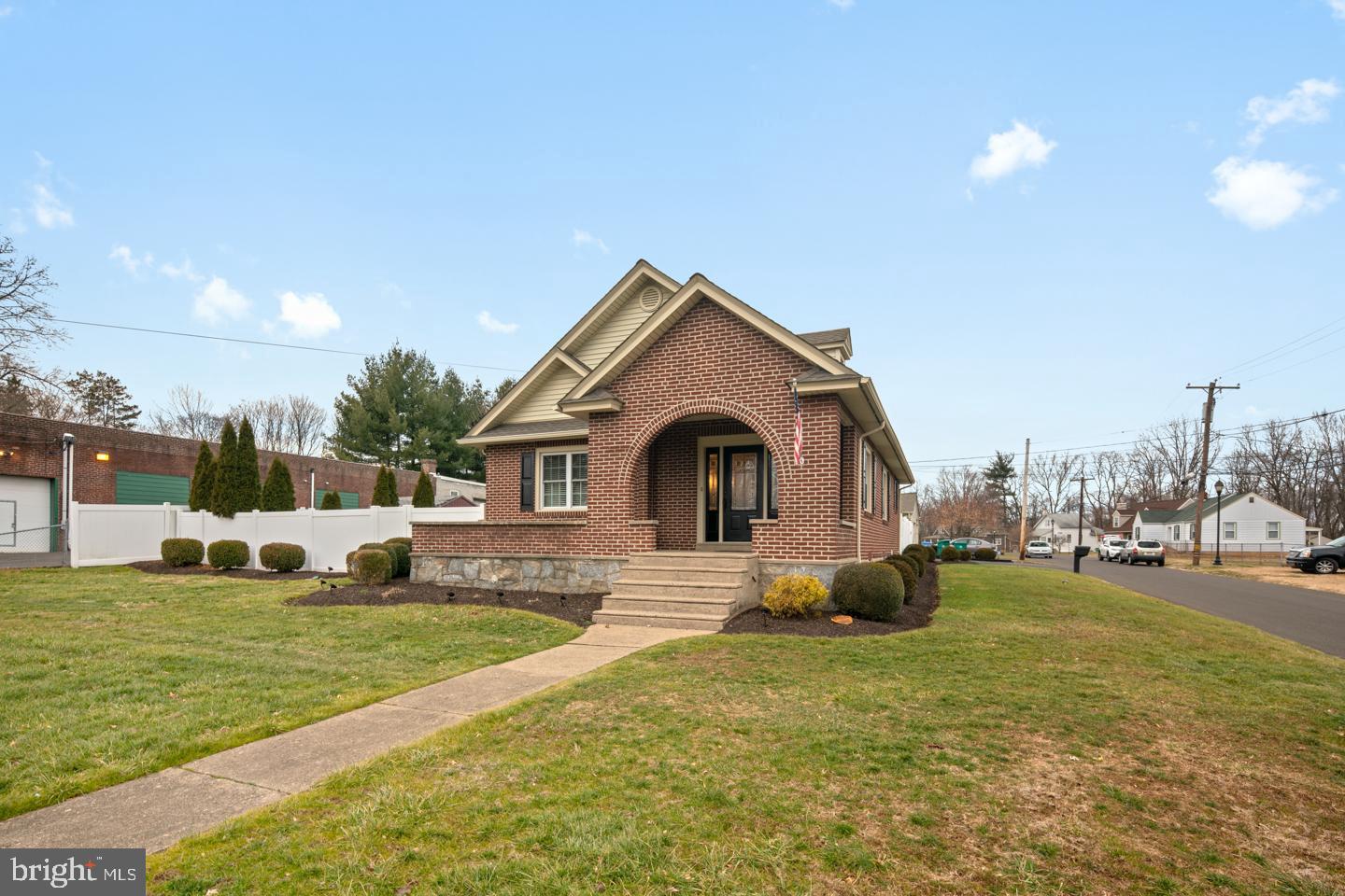 2725 New Falls Road Bristol, PA 19007 - Photo 3 of 38 Front View