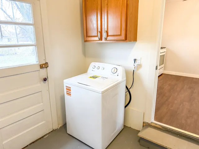 $67,900 | 745 East Oak Street, Watseka, IL 60970