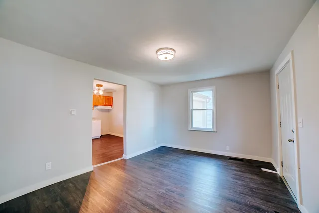 $67,900 | 745 East Oak Street, Watseka, IL 60970