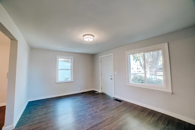 $67,900 | 745 East Oak Street, Watseka, IL 60970