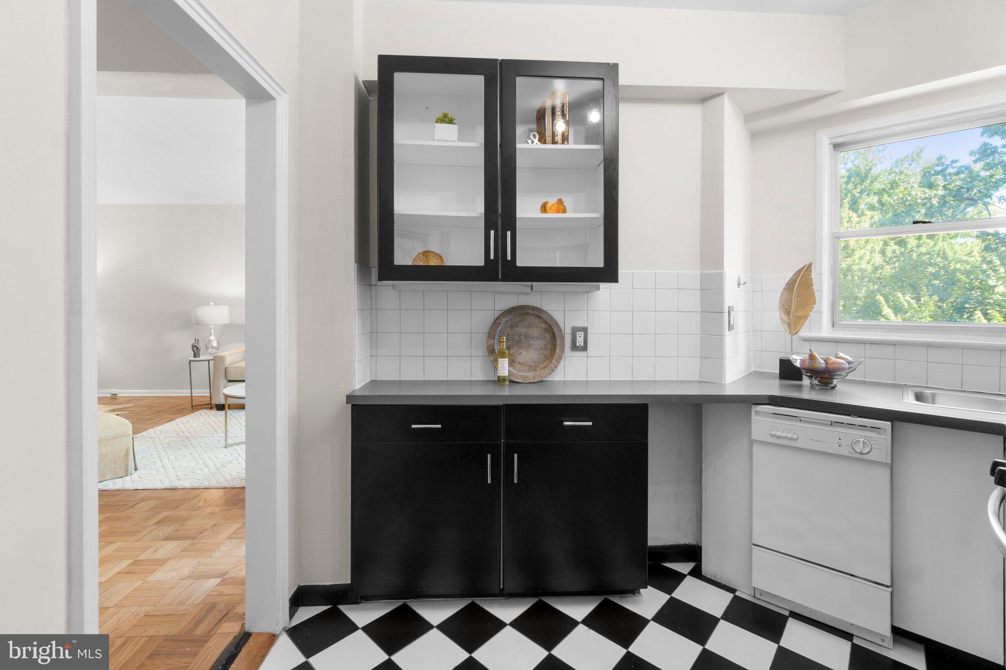 2500 Q Street Northwest, Unit 511 Washington, DC 20007 - Photo 9 of 27