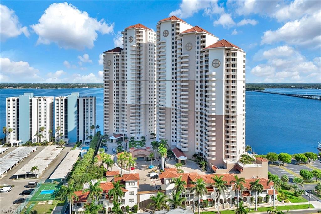 2104 West First Street, Unit 1404 Fort Myers, FL 33901 - Photo 3 of 33 a view of a building