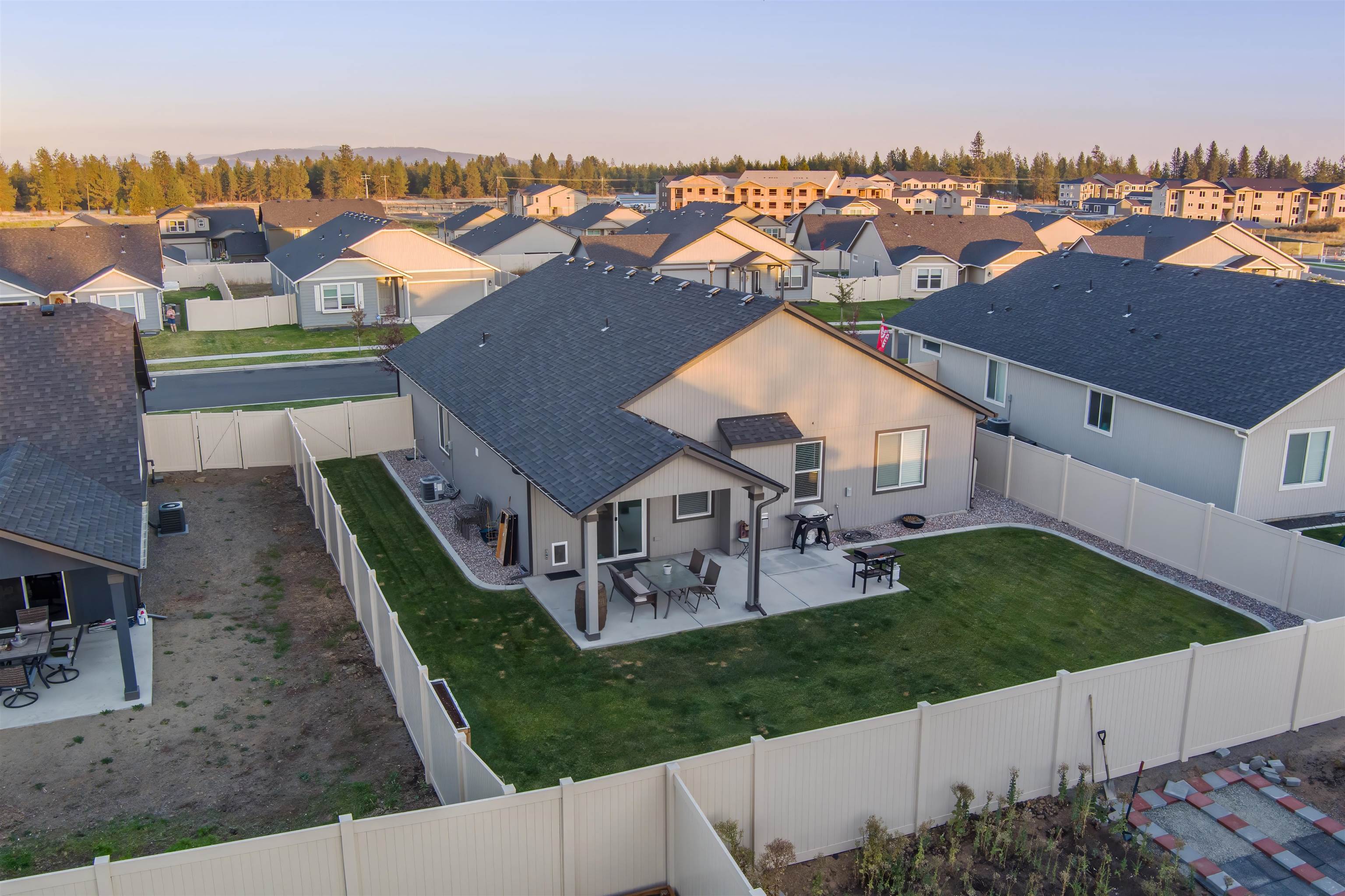 5516 South Sherri Lee Road Spokane, WA 99224 - Photo 32 of 36