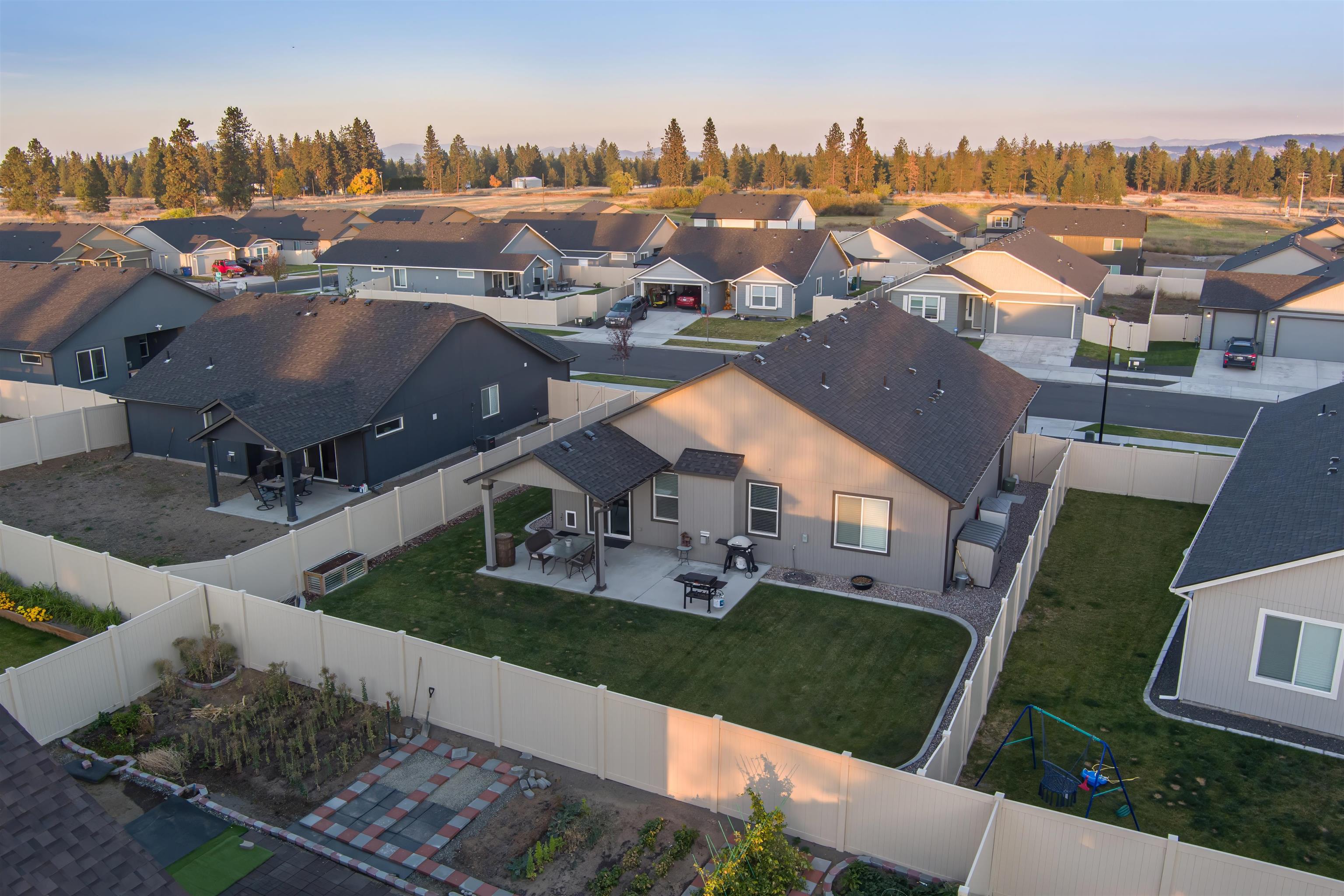 5516 South Sherri Lee Road Spokane, WA 99224 - Photo 34 of 36