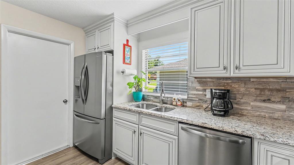 308 High View Lane Lakeland, FL 33803 - Photo 16 of 37