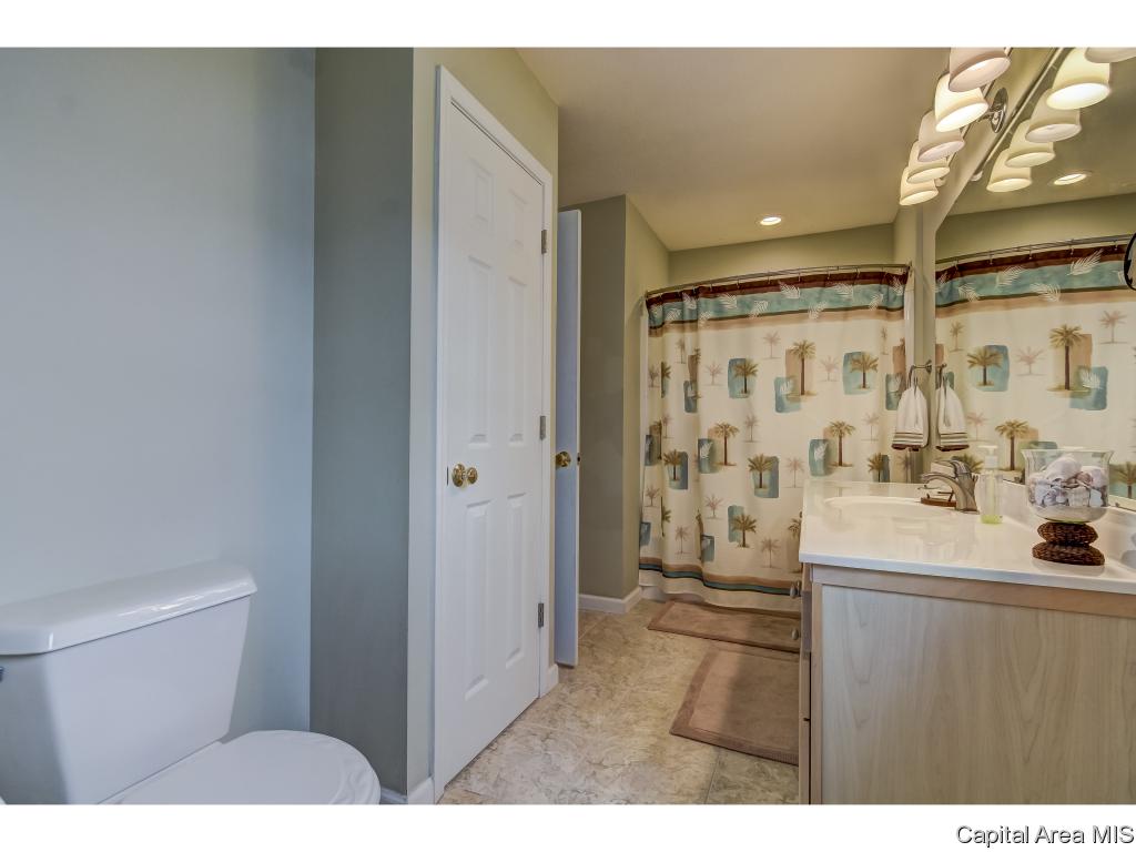 2822 Wordsworth Drive Springfield, IL 62711 - Photo 17 of 36