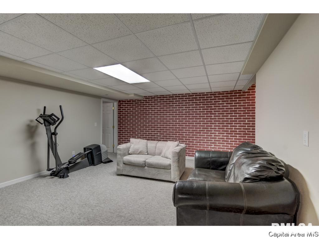 2822 Wordsworth Drive Springfield, IL 62711 - Photo 26 of 36