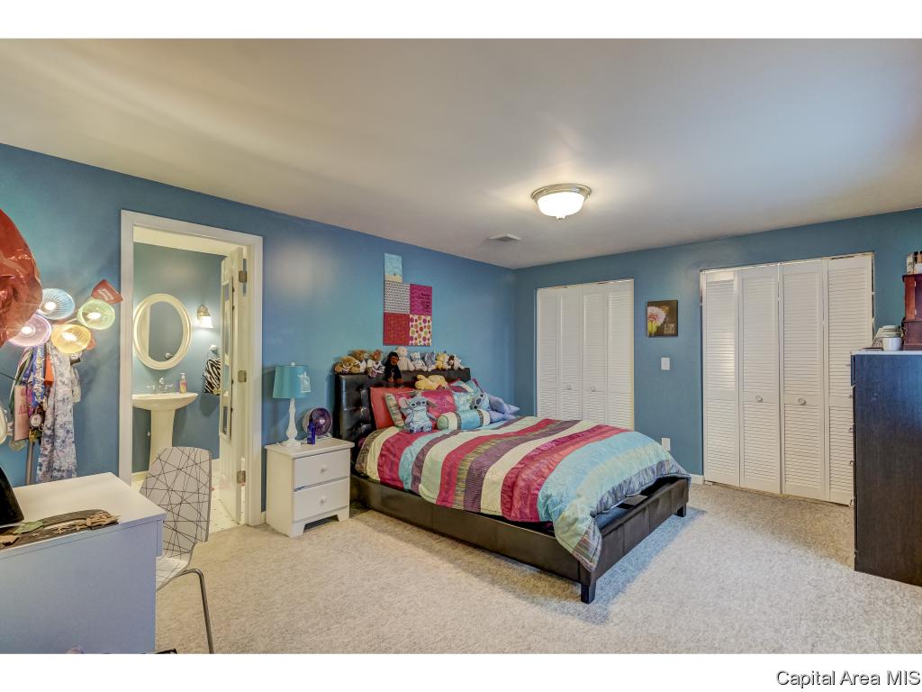 2822 Wordsworth Drive Springfield, IL 62711 - Photo 27 of 36