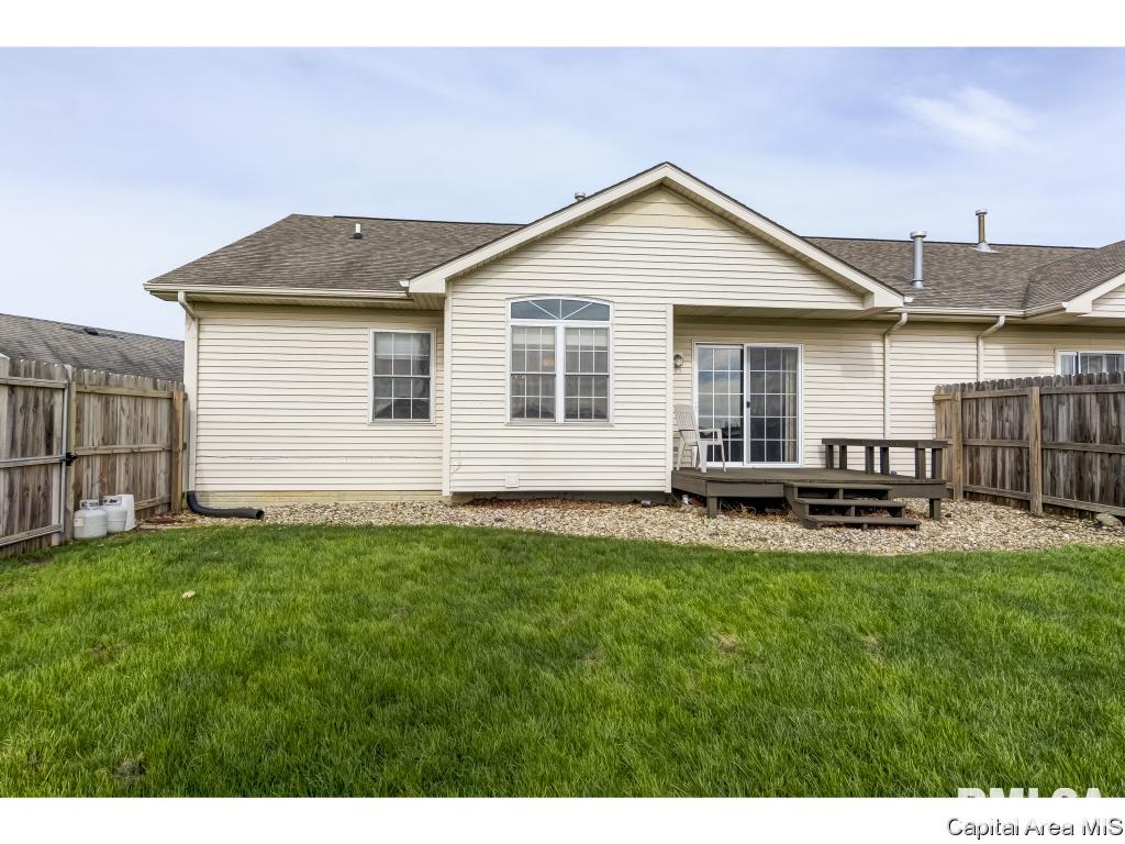 2822 Wordsworth Drive Springfield, IL 62711 - Photo 33 of 36