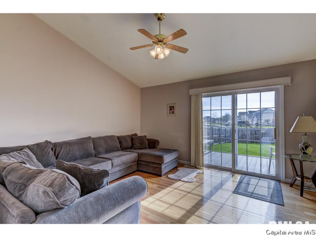 2822 Wordsworth Drive Springfield, IL 62711 - Photo 5 of 36