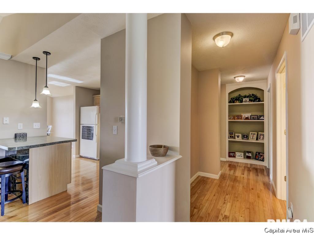 2822 Wordsworth Drive Springfield, IL 62711 - Photo 6 of 36