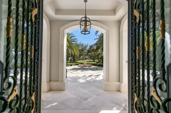 $26,500,000 | 146 Bears Club Drive, Jupiter, FL 33477