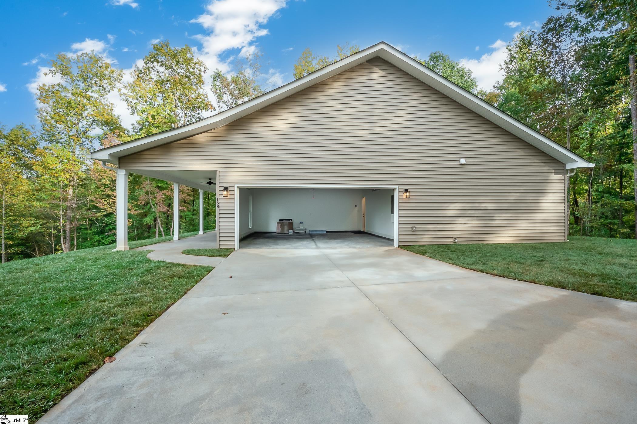 168 Broken Bow Run Pickens, SC 29671 - Photo 29 of 36