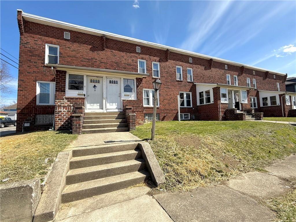 599 Baldwin Avenue Sharon, PA 16146 - Photo 2 of 7