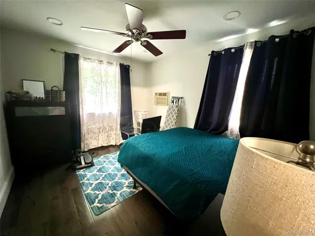 $398,888 | 224-33 Kingsbury Avenue, Unit B | Oakland Gardens