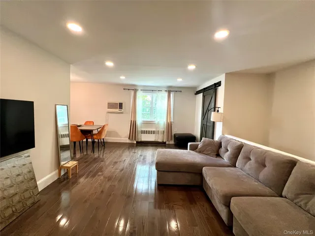 $398,888 | 224-33 Kingsbury Avenue, Unit B | Oakland Gardens