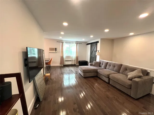 $398,888 | 224-33 Kingsbury Avenue, Unit B | Oakland Gardens