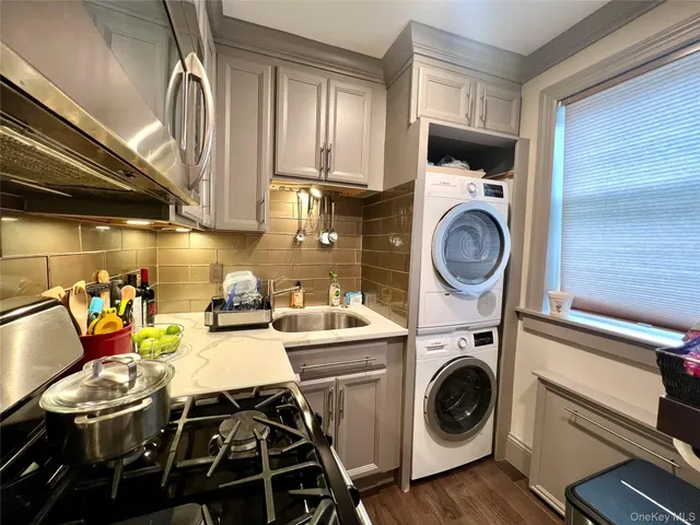 $398,888 | 224-33 Kingsbury Avenue, Unit B | Oakland Gardens