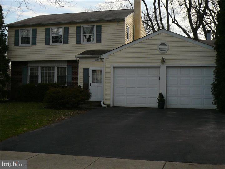 1249 Whitney Road Southampton, PA 18966 - Photo 1 of 18 Gallery Image 1