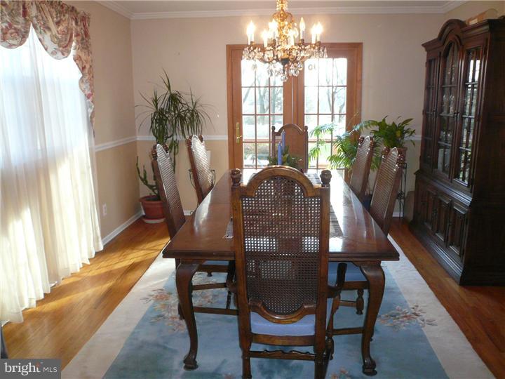 1249 Whitney Road Southampton, PA 18966 - Photo 5 of 18 Gallery Image 5