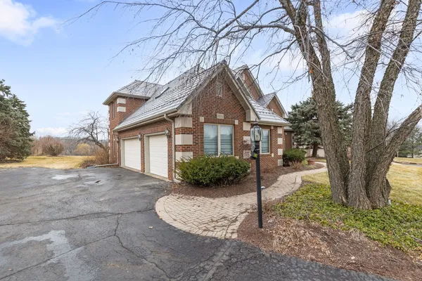 $749,900 | 10711 Bull Valley Drive, Woodstock, IL 60098