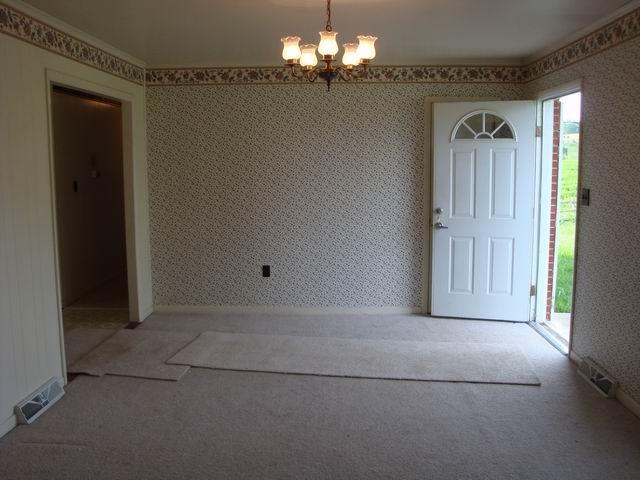 68 Boggs Road Alderson, WV 24910 - Photo 5 of 20 living room2