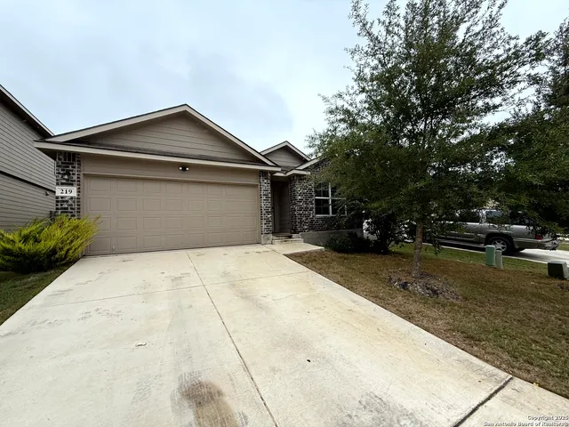 $1,800 | 219 Cuban Emerald, San Antonio, TX 78253