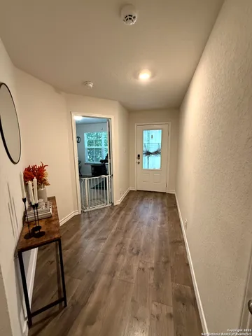 $1,800 | 219 Cuban Emerald, San Antonio, TX 78253