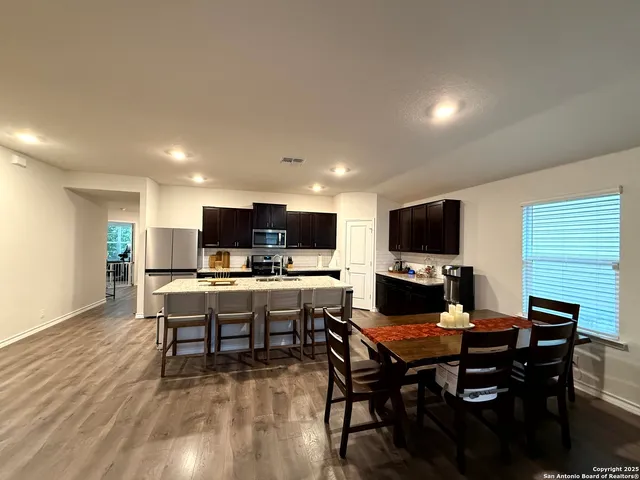 $1,800 | 219 Cuban Emerald, San Antonio, TX 78253