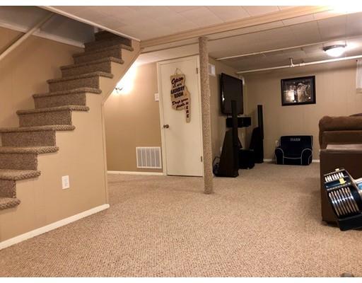 60 Claridge Road Worcester, MA 01606 - Photo 14 of 24 Gallery Image 14