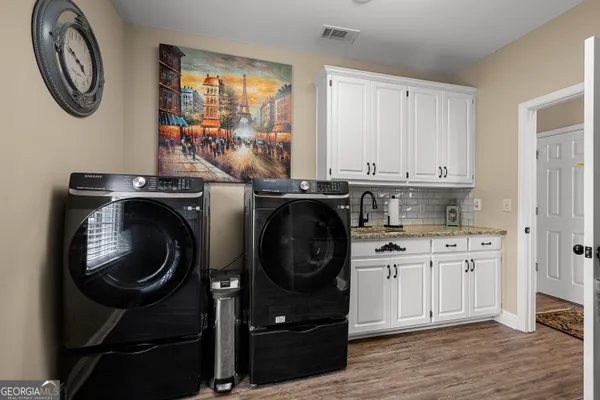 $490,000 | 102 Canterbury Drive, LaGrange, GA 30241