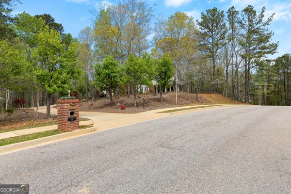 $490,000 | 102 Canterbury Drive, LaGrange, GA 30241