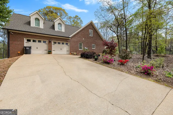 $490,000 | 102 Canterbury Drive, LaGrange, GA 30241