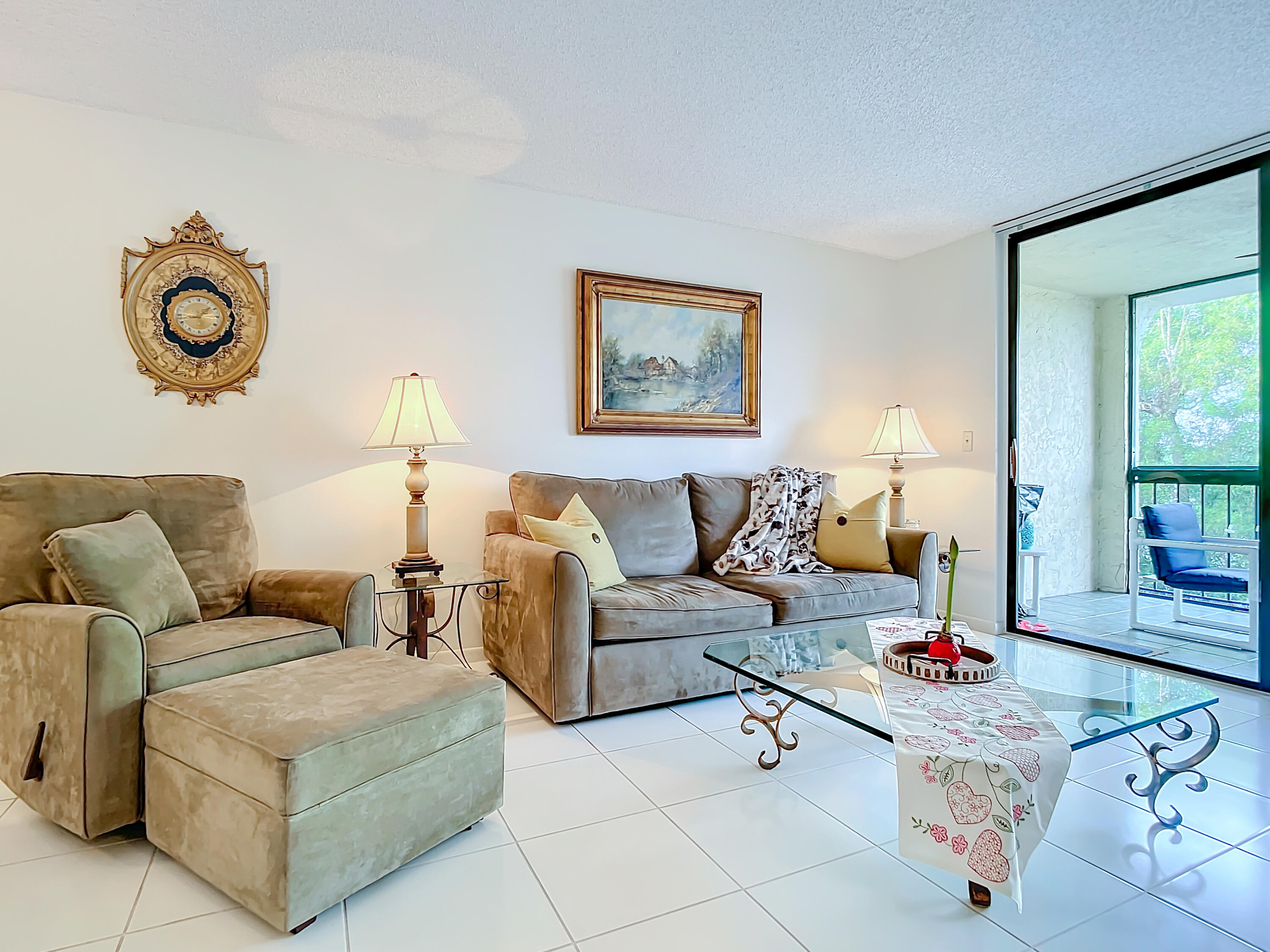 825 Egret Circle, Unit 406 Delray Beach, FL 33444 - Photo 16 of 44 825 Egret Circle #406-47